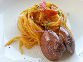 Spaghetti con i fasolari - Spaghetti with smooth clams