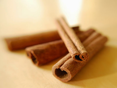 Ground Cinnamon for Natural Hair