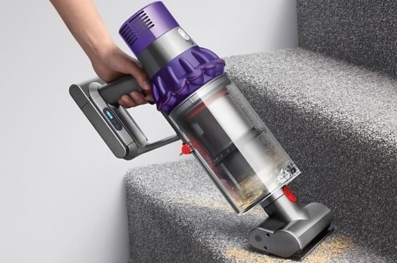 Gunakan Vacuum Cleaner Hanya untuk Menyedot Debu