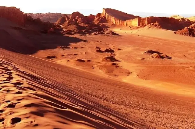 El esplendor solar del desierto de atacama: un sorprendente descubrimiento científico revela la luz más intensa de la Tierra.