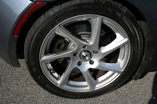 tesla roadster wheel