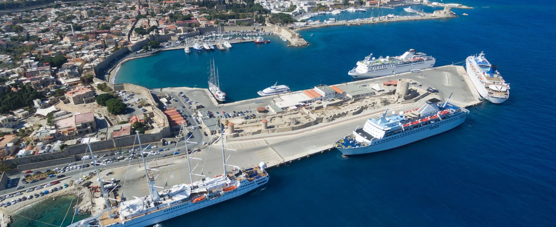 La Grecia modernizzerà i porti di Souda e Stylida