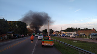 http://vnoticia.com.br/noticia/3943-manifestacao-de-topiqueiros-fecha-a-br-101-desde-as-primeiras-horas-da-manha-desta-sexta-feira