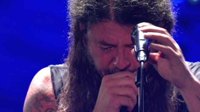 Dave Grohl was emotional During the Taylor Hawkins Concert