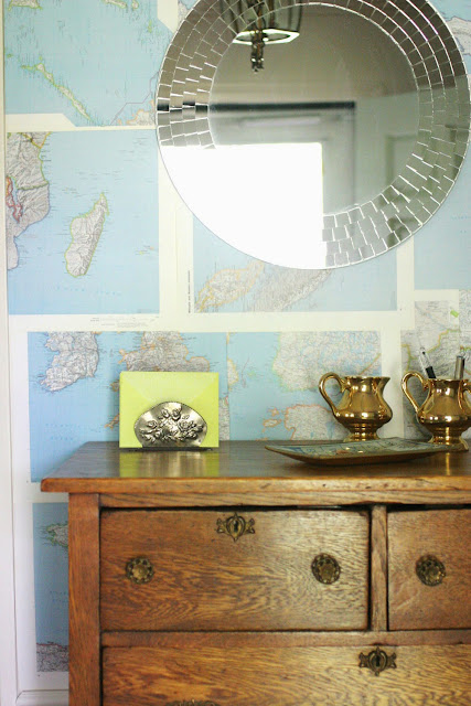 How To DIY Map Wallpaper by @craftivityd