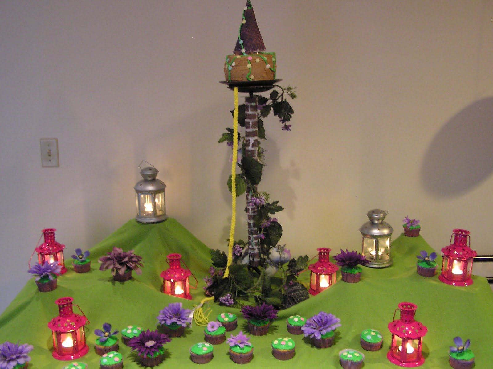 Tangled Candles