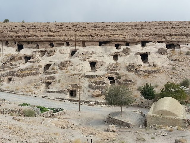 Travel to Meymand , A 12000 years old cave village of Iran