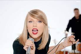 Taylor Swift dalam Video Klip Shake it Off