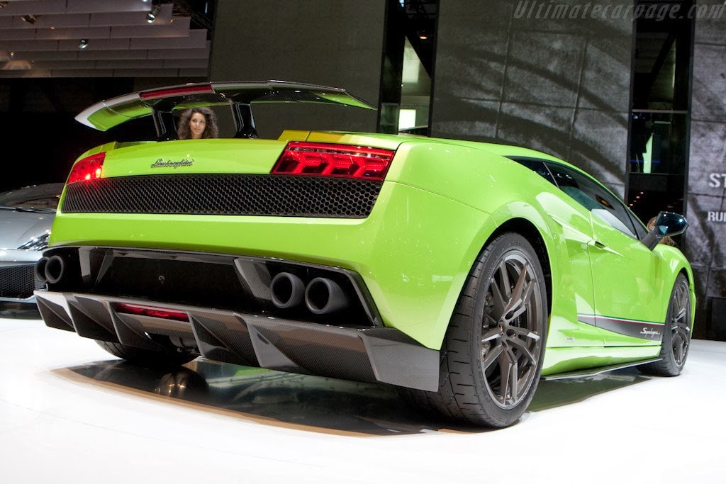 Rear View of Lamborghini Gallardo LP570-4 Superleggera Green Color ...