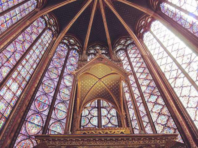 Ik ging eens naar Parijs : het mooiste wat ik er zag : de Sainte Chapelle