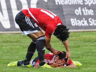 صدمه وحزن لاعبى المنتخب المصرى بعد الهزيمه