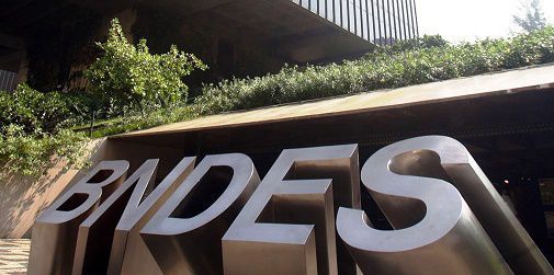 Acionista da Triunfo cobra investigação sobre venda de ações detidas pelo BNDES
