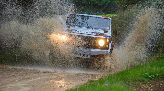 2014 Land Rover Defender Challenge ~ Small Review