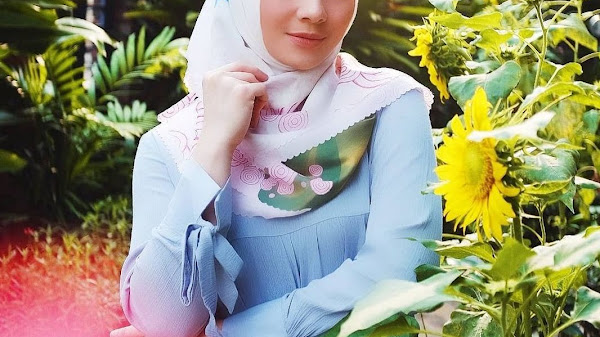 √ Eriska Reinisa - Biodata, Agama, Profil, Suami, Film Dan Sinetron Lengkap