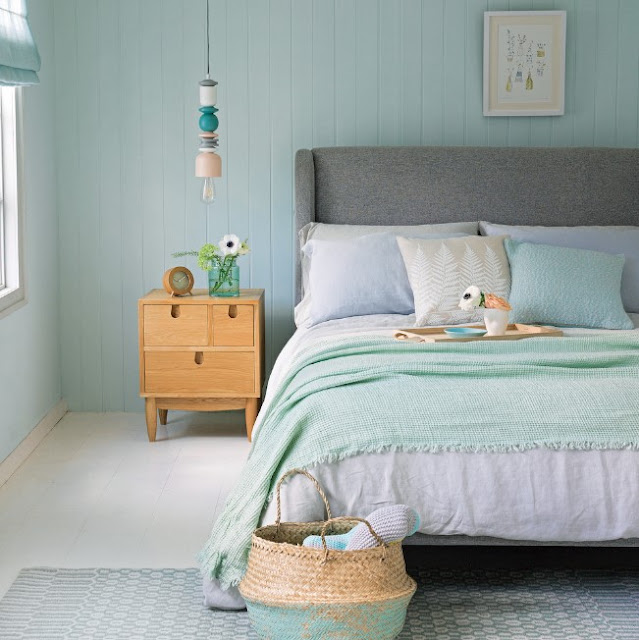 sage green and grey bedroom decor ideas