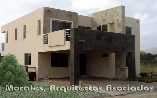 Diseño de casa moderna  de Morales Arquitectos y Asociados