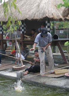 Delta Fishing Club Warung Lesehan  dan Kolam Pancing 