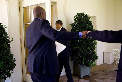 Fist-Bumping Obama Seen On www.coolpicturegallery.us