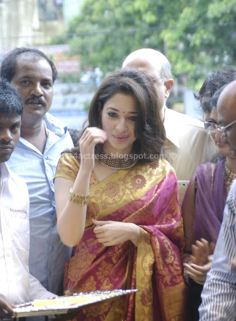 Tamanna latest saree images