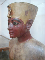 busto de Tutankhamon ainda criança / adolescente  