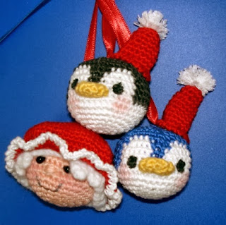 http://amigurumibb.files.wordpress.com/2013/04/christmas-ornaments-part-ii.pdf