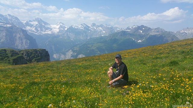 short trail up to the peak of Mannlichen 