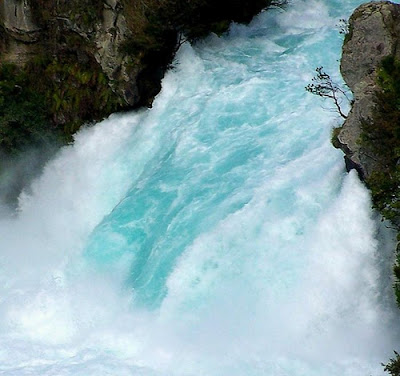 Mesmerizing Waterfalls around the World – Best Waterfall Pictures