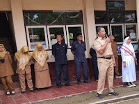 Pelaksanaan Upacara Bendera di SDN 2 Pameungpeuk Meningkatkan Kesopanan