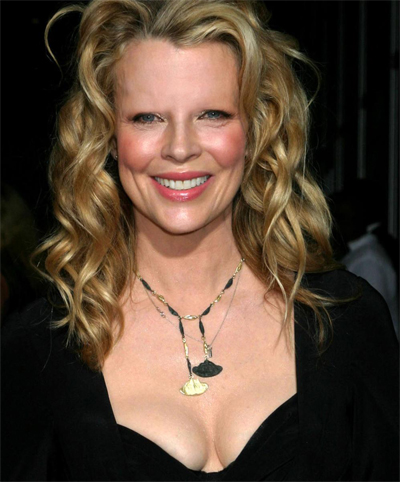 Kim Basinger I can't figure it outis it bassingrr or baseingrr