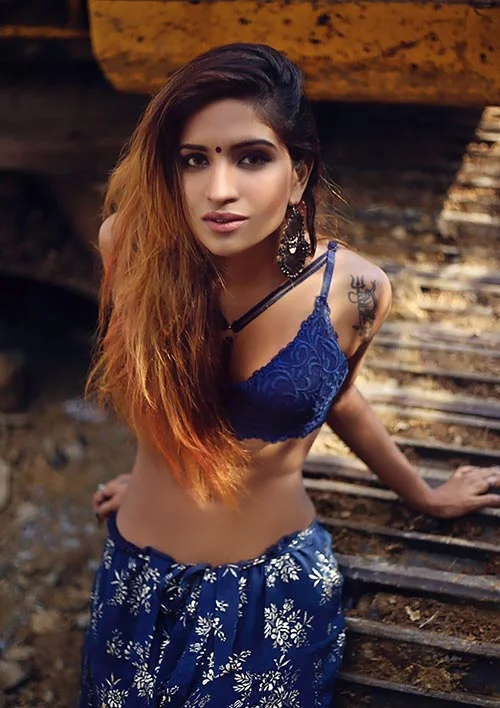 Neha Chowdhury in bra hot photos