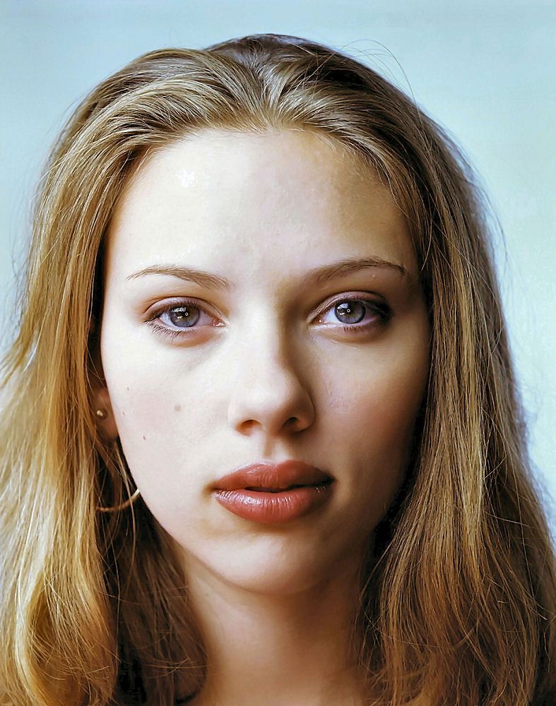 scarlett johansson face