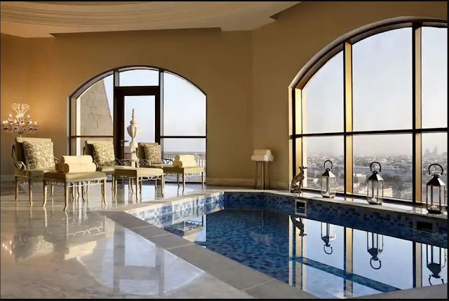 Piscina hotél Habtoor Palace Emirados Árabes