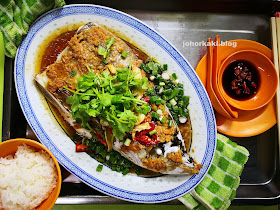 Yang-Ji-194-Garlic-Steamed-Fish-Head- 养记.香港特式蒜蓉蒸鱼头