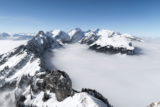 Der Alpstein, vom Hohen Kasten aus gesehen.