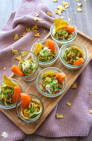 Fingerfood mit Lachs, Kokosmilch und Zucchini