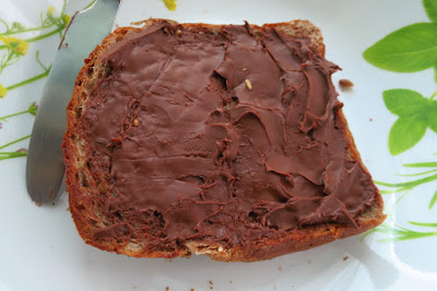 bread nutella yoghurt flaxseed meal