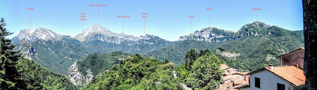 Vista sul gruppo delle Panie e sul Monte Forato