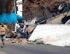 Caminhoneiro de São Gonçalo morre em acidente e parte de carga é saqueada