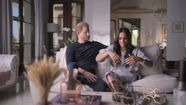 Meghan Markle curtsied on Suits years before meeting the Queen.