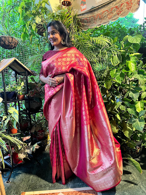 Fuchsia Banarasi saree
