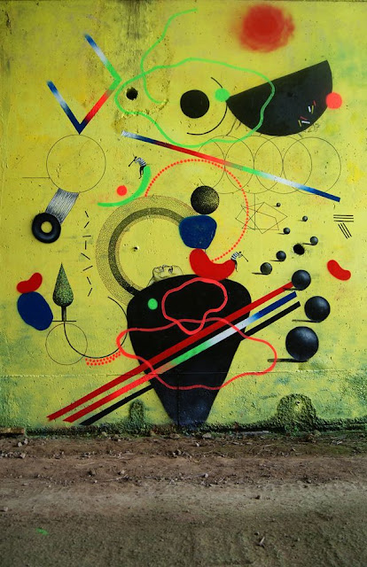 street graffiti  - typographi - colorful street art