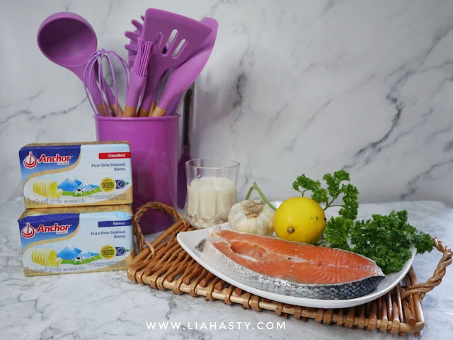 Resepi Salmon with Lemon Butter Sauce dengan butter Anchor