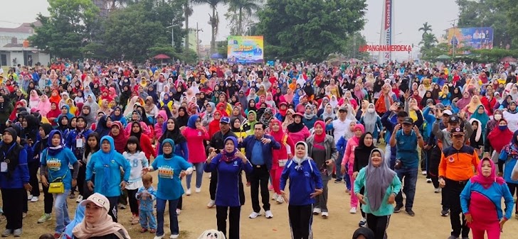 Songsong HUT Kota dan Sumpah Pemuda, Pemkot Gelar Senam 