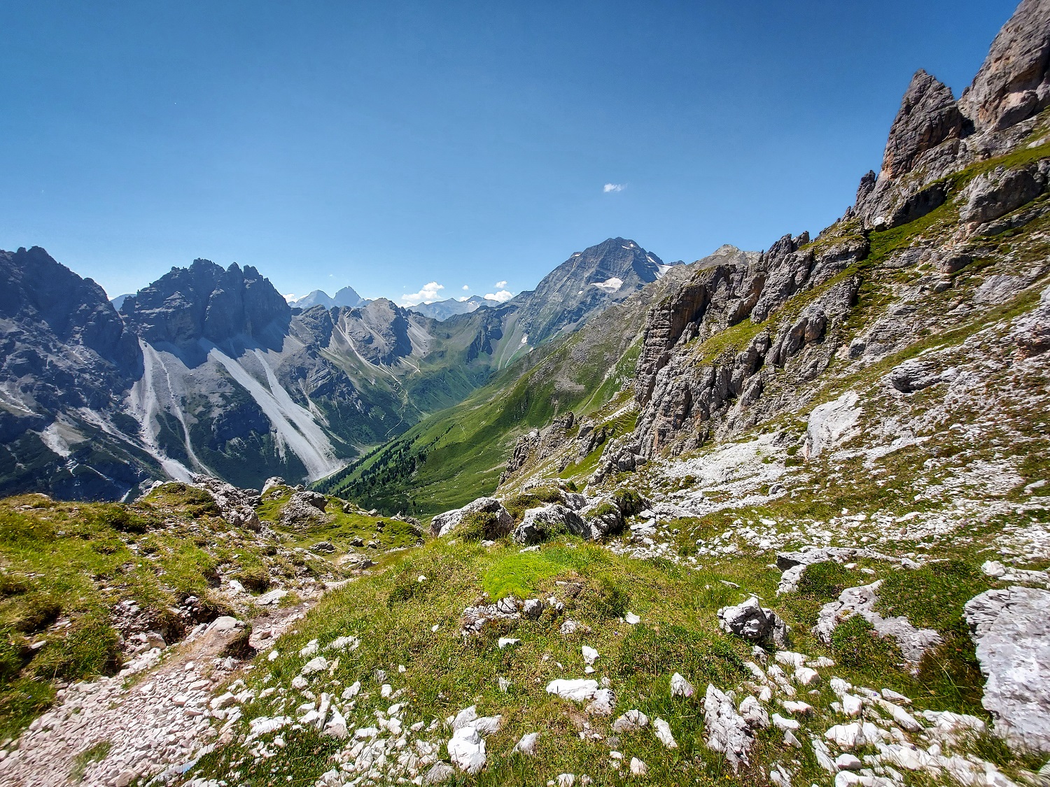 Alpy, widoki na góry, widok na szlaku, Panoramaweg