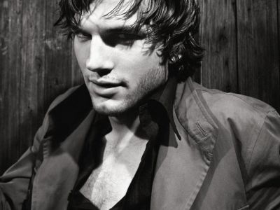 Ashton Kutcher Hot Pics