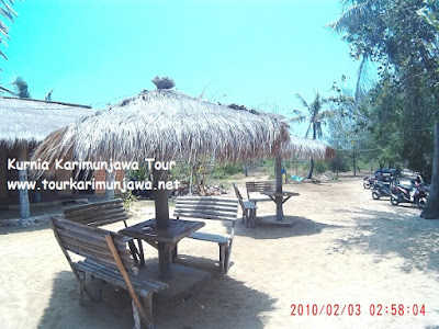 gazebo santai di waru homestay