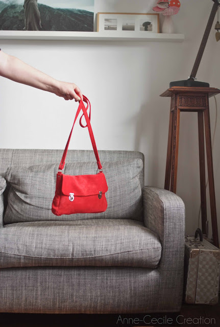 sac à main bandoulière cuir  rouge daim