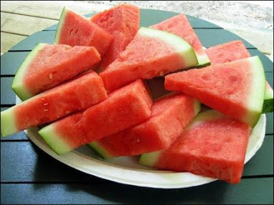 manfaat buah semangka untuk kecantikan