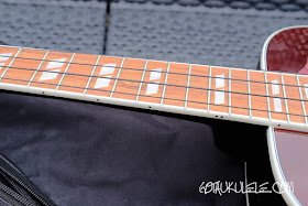 Epiphone Hummingbird Tenor Ukulele fingerboard