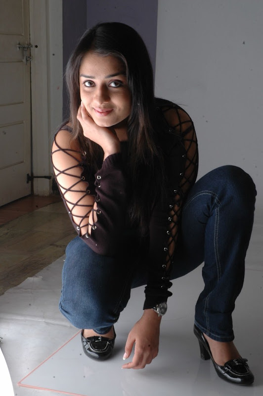 Actress Nikitha Thukral Photo Shoot Stills glamour images